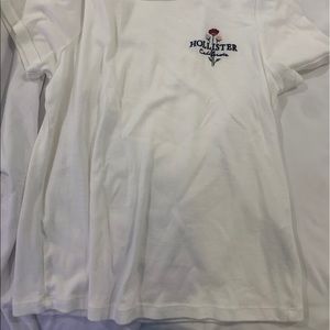 White hollister tee